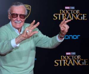 La leyenda del cómic estadounidense Stan Lee muere a los 95 años. (AFP)