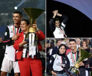 Cristiano Ronaldo celebró con su madre María Dolores dos Santos Aveiro y su esposa Georgina Rodríguez el título de la Juventus en la Serie A. (Fotos: AFP)