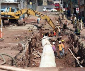 Los trabajos de construcción son ejecutados por la empresa Promecasa, supervisados por la compañía ASP. Foto: Marvin Salgado/El Heraldo.