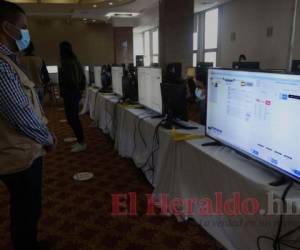 El manejo de recursos, ya sea por el CNE o por el Siafi, implica la erogación de 856 millones que son parte de los mil millones adicionales aprobados por el Congreso Nacional. Foto: El Heraldo