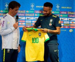 El jugador suma 61 goles y 36 asistencias con Brasil, con la que ganó 70 partidos, empató en 19 ocasiones y perdió 10 veces. (AFP)