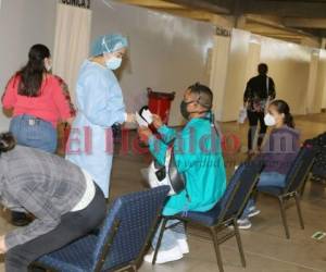 Las autoridades de Salud estiman que en los primeros días de abril se tendrá un aumento de contagios, por lo que incrementarán las atenciones. Foto: El Heraldo