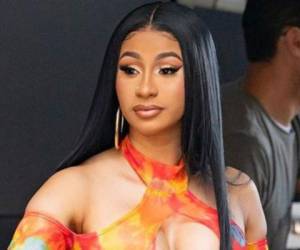 Cardi, de 29 años, quien también nació en el Bronx, decidió solidarizarse con las víctimas del voraz incendio. Foto: AFP