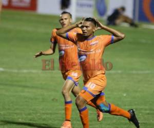 Los Lobos consiguieron un abultado triunfo en la séptima jornada. Foto Ronal Aceituno| EL HERALDO