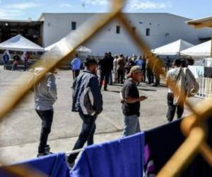 En varios centros de detención de la Patrulla Fronteriza han muerto casi media docena de migrantes. Foto: Agencia AP.