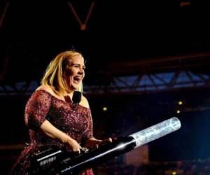 Adele posee una fortuna estimada en 165,7 millones de euros. Foto Instagram @adele