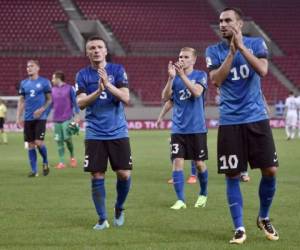 Los jugadores de Estonian celebran la victoria ante Chipre (Foto: Agencia AFP)