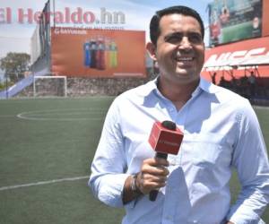 Yanuario Paz pasó un momento ameno con el Heraldo en la sección Calculadora Deportiva. Foto: Anibal Vázquez / El Heraldo
