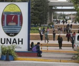 Los estudiantes tenían hasta el 11 de febrero para acreditar el efectivo en los bancos correspondientes. Foto: EL HERALDO