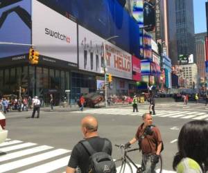 El hombre embistió a la multitud que circulaba por unas de las calles de Time Squares, Nueva York.