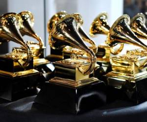 Los premios Grammy fueron creados por la Recording Academy (una asociación de estadunidenses profesionalmente relacionados con la industria de la música) para reconocer a los artistas más destacados en la industria de la grabación.