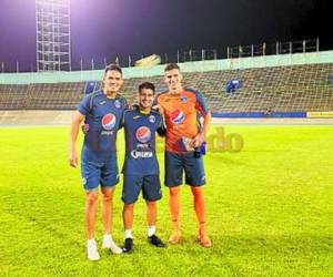 Moreira, Galvaliz y Rougier, los tres extranjeros de Motagua jugarían de inicio.