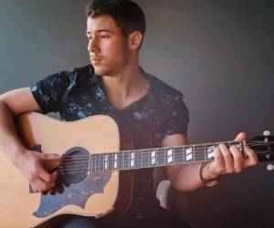 Nick Jonas, el cantante de pop que surgió del grupo 'Jonas Brothers'. Foto Instagram