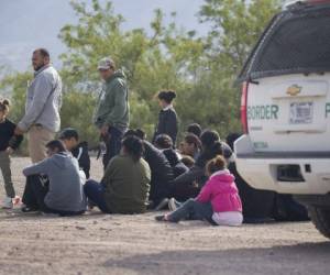 Los funcionarios estadounidenses insisten en que México actúe de manera más agresiva para evitar que los migrantes se desplacen por el país desde Centroamérica, mucho antes de llegar a la frontera de Estados Unidos. Foto: AFP.