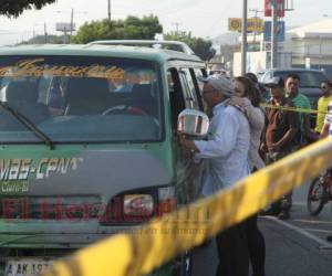 La víctima, identificada como Germán Quintanilla, quedó en el asiento del conductor si vida. Foto: EL HERALDO.