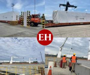 Los primeros dos hospitales móviles comprados por Inversión Estratégica de Honduras (Invest-H) llegaron este viernes a bordo de la embarcación Ijsselborg. La cual atracó en el muelle de Puerto Cortés, zona norte de Honduras. Estas imágenes reflejan el maratónico desembarque que inició desde las 9 de la mañana.