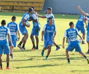 La Selección de Honduras durante su última práctica en el estadio Morazán en San Pedro Sula. Foto: Delmer Martínez / Grupo Opsa.