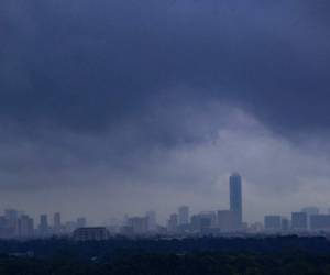 Un tiempo tormentoso cubre la ciudad de Houston. Foto: AP.