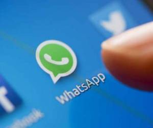Según medios internacionales, la aplicación de este modo en WhatsApp no es oficial. Foto: AP