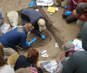 La 'pequeña del amanecer' dio una gran sorpresa a los investigadores: su patrimonio genético no corresponde a las dos ramas conocidas de los primeros amerindios. Foto: AFP