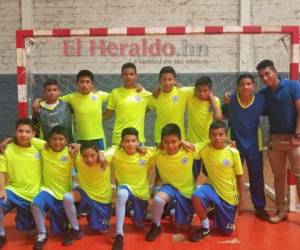 El equipo de Villa de los Niños B durante la competencia en la Villa Olímpica.