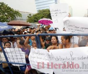 Los cachurecos en varias marchas han pedido la continuidad del presidente Hernández y de las medidas en seguridad.