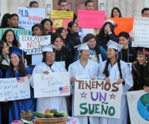 Cientos de miles de niños llegaron a Estados Unidos y hoy son parte de la economía y el desarrollo de ese país. Obama los contempló en su momento como Dreamers.