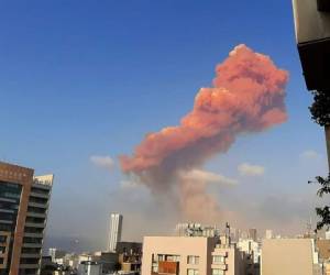 La Cruz Roja Libanesa pidió a todos sus médicos que se movilicen de inmediato a sus respectivos centros a la luz de la explosión masiva. Foto AFP