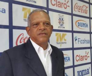 El preparador de arqueros de la Selección de Honduras, Roy Posas. Foto Fenafuth