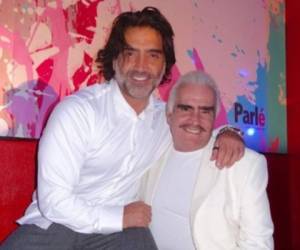 En esta foto aparecen Alejandro Fernández y su padre Vicente Fernández. Tomada del Instagram de Vicente Fernández.