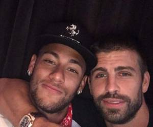 Neymar y Gerard Piqué en una foto posteada en redes por el defensa central del Barcelona (Foto: Twitter)