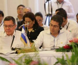 En la cumbre del Sica, el gobernante hondureño defendió los intereses de los productores del café y pidió a la comunidad internacional considerar a CA zona vulnerable a los fenómenos naturales.