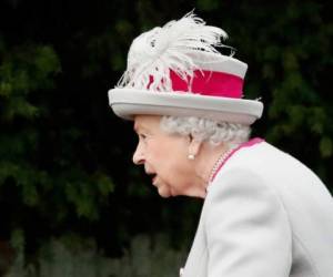 La reina Isabel II dio a conocer su tristeza tras el incendio en la catedral de Notre Dame. Foto: EL HERALDO