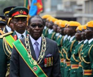 El presidente Robert Mugabe parecía intocable al aplastar o marginar disidentes durante casi cuatro décadas en el gobierno. Foto: AP