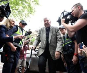 El cardenal George Pell, a su llegada al tribunal en Melbourne este martes. Foto AFP