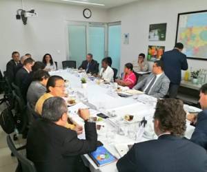 La reunión comenzó a las 10 de la mañana de este domingo en las oficinas de las Naciones Unidas en Tegucigalpa. Foto: Twitter/ONU Honduras