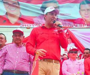 El candidato del Partido Liberal, Luis Zelaya prometió prosperidad a sus seguidores de Ocotepeque.