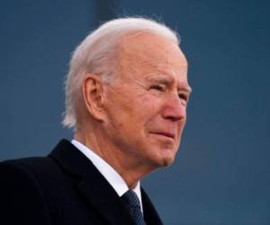 A poco de asumir sus funciones, Biden avanzó para revertir cuatro años de restricciones y deportaciones masivas con un plan que allana camino a la ciudadanía y fue esbozado en un proyecto de ley. Foto: AFP