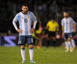 Lionel Messi se lamenta por el resultado ante Venezuela (Foto: Agencia AFP)