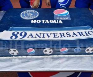 Este fue el pastel que compartieron todos los invitados en la gran celebración de Motagua (Foto: Ronal Aceituno/OPSA)