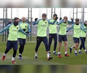 Messi, Suárez, Iniesta y Piqué se quedaron entrenando con el resto de sus compañeros (Foto: Twitter del Barcelona)