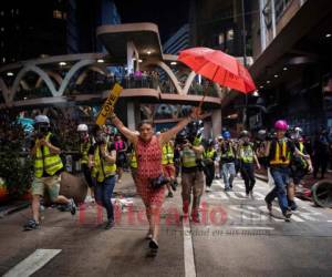 Las relaciones bilaterales ya estaban envenenadas desde que la semana pasada el presidente estadounidense Donald Trump promulgó una ley de apoyo a las manifestaciones prodemocracia que sacuden Hong Kong desde junio.