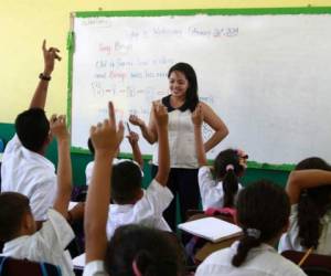 El 17 de septiembre se celebra a los maestros hondureños en su día.