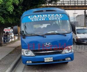 La unidad de ruta Carrizal-Metro Mall-Cascadas-Unah-Sosa quedó aparcado en el bulevar Fuerzas Armadas.