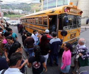 En diciembre de este año comienza la primera ronda de operativos simultáneos en diferentes puntos del país que permitirá detectar las irregularidades con las operan algunas unidades (Foto: El Heraldo Honduras/ Noticias de Honduras)