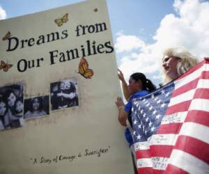 Este plan promulgado por el expresidente Barack Obama suspende las deportaciones a miles de jóvenes inmigrantes que fueron traídos a Estados Unidos de niños de manera ilegal.