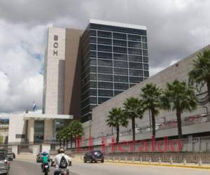 5.9 meses de importaciones de bienes y servicios cubren las reservas monetarias en poder del Banco Central de Honduras.