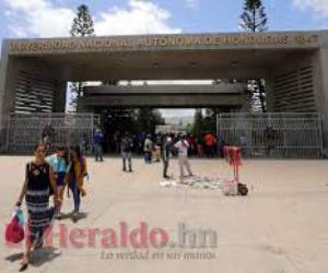 Los docentes aducen que tienen derechos adquiridos en la institución educativa, tras años de trabajo continuo. Foto: Archivo/ EL HERALDO