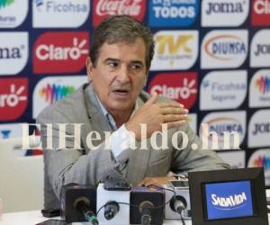 El entrenador colombiano de la Selección de Honduras se mostró insatisfecho con el nombramiento de Yadiel Martínez.