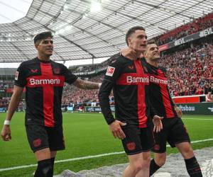 Víctor Boniface, Granit Xhaka y Florian Wirtz (3) le dieron el triunfo al Bayer Leverkusen.